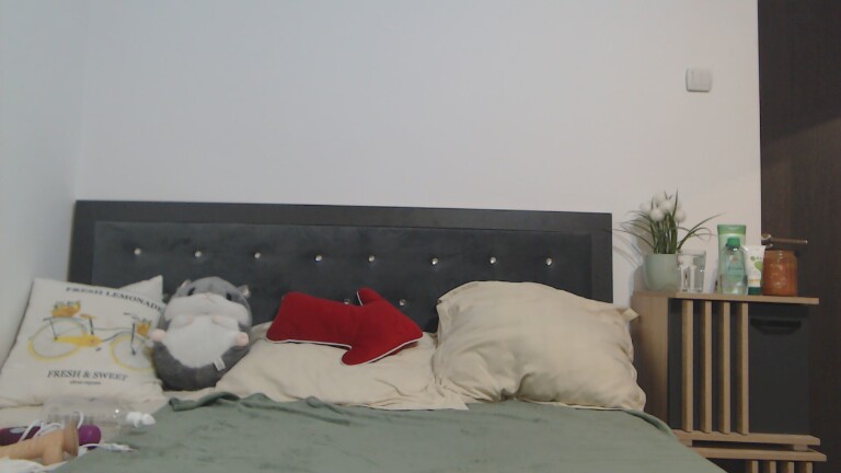 LYIAANA's Streamate show and profile