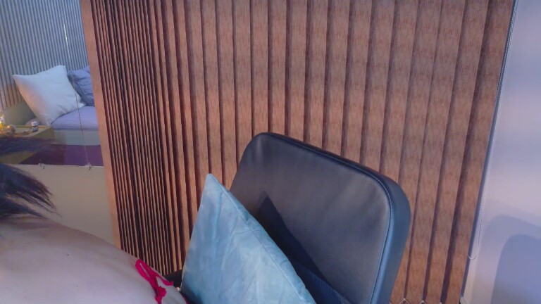 EliFlores's Streamate show and profile