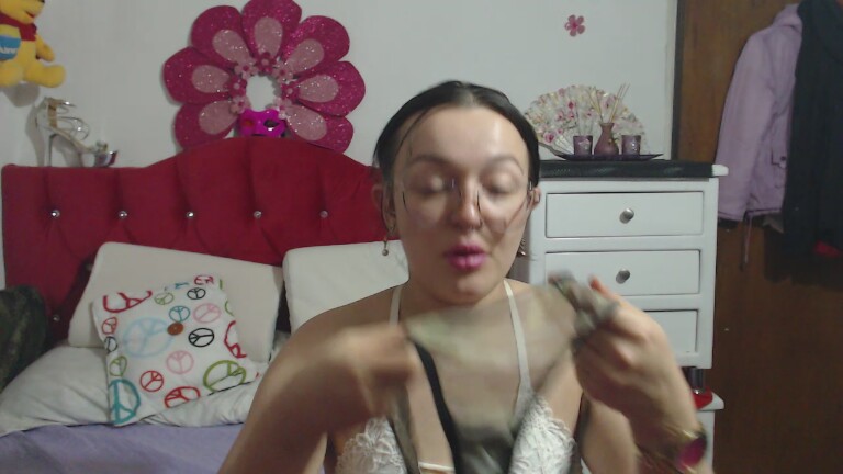 Angela18honey's Streamate show and profile