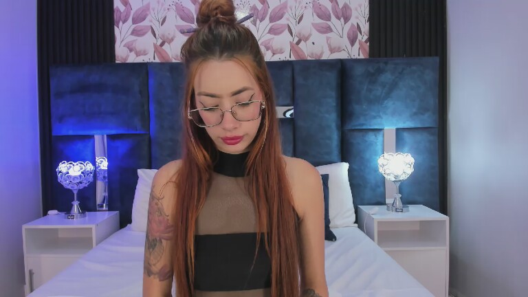 Lola_grays's Streamate show and profile