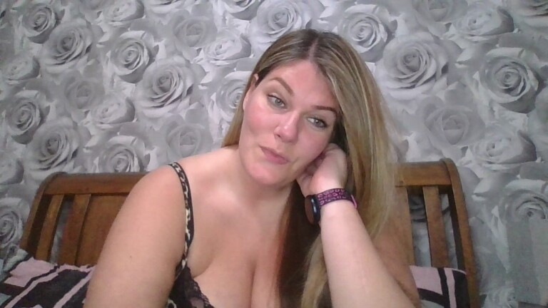 BabyCakesUK's Streamate show and profile