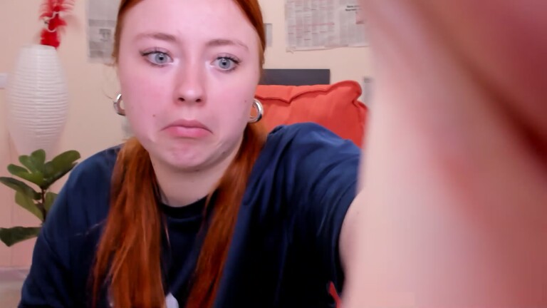 KrossAnny's Streamate show and profile