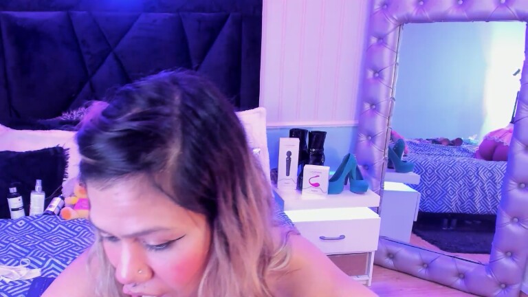 AngelinaDustin's Streamate show and profile