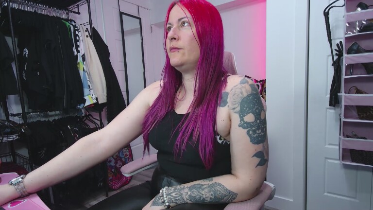 missgennyrock's Streamate show and profile