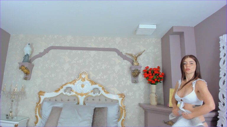 LarissaHills's Streamate show and profile