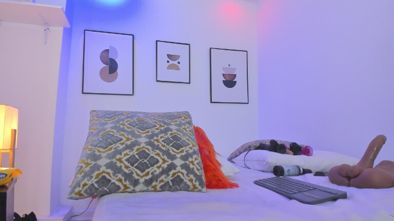 IsabelOrtega's Streamate show and profile