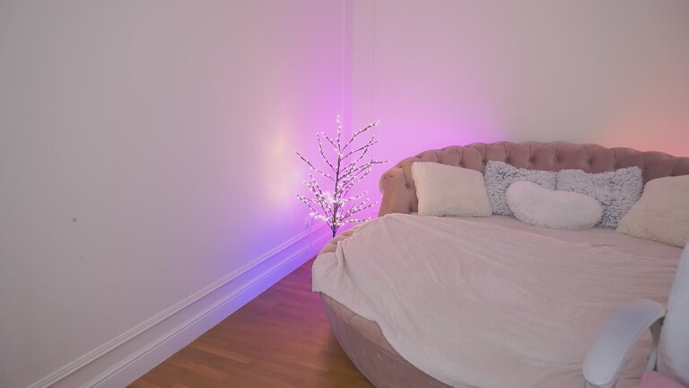 CozyMell's Streamate show and profile