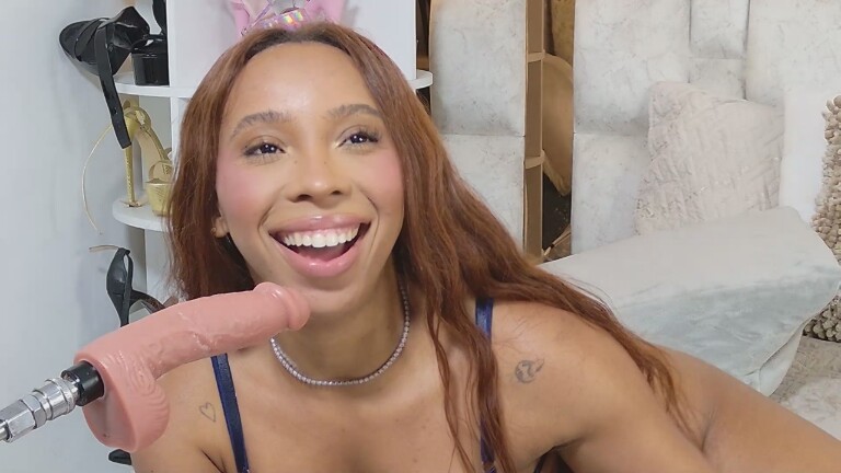 EmmyJackson's Streamate show and profile