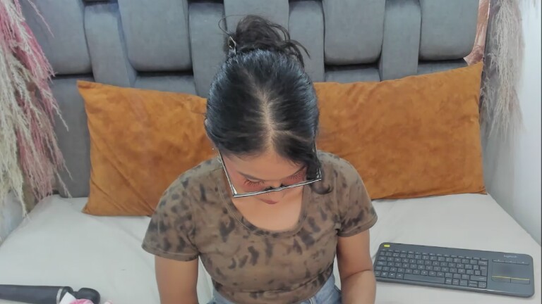 GABYHANK's Streamate show and profile