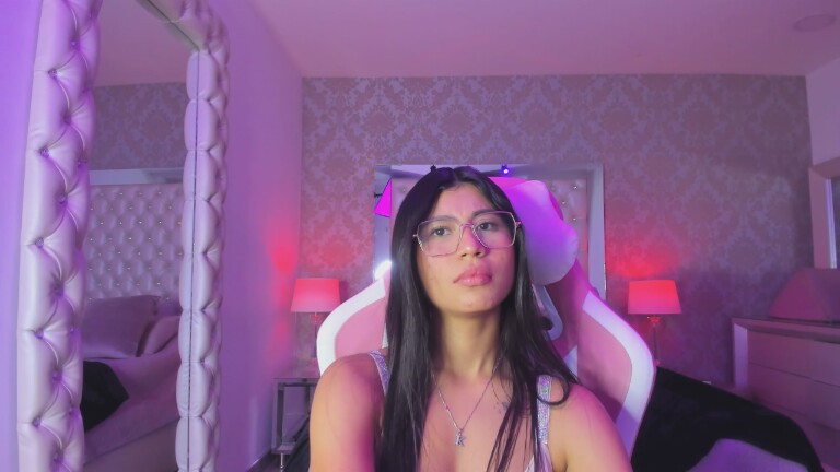 LylaKarl's Streamate show and profile