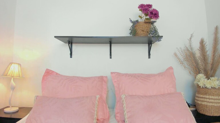 CarlaHoll's Streamate show and profile