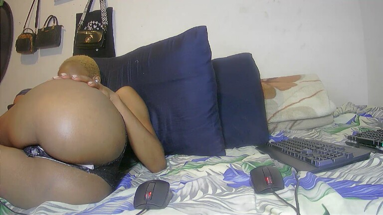 Slendermickey's Streamate show and profile