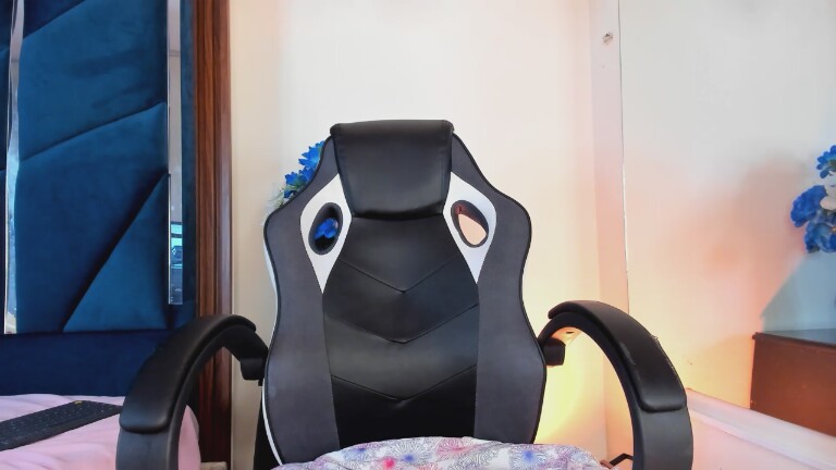 CarlyCarla's Streamate show and profile