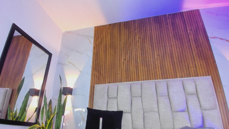 Ammbarfox's Streamate show and profile