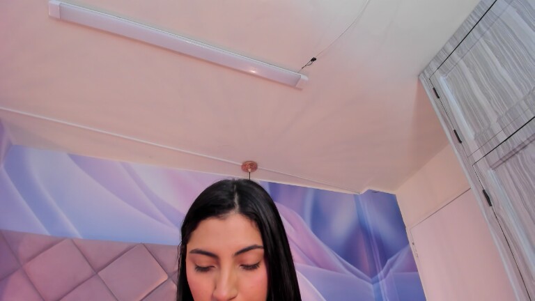 ViolletaRosse's Streamate show and profile