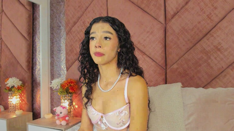 ChloeRosses's Streamate show and profile