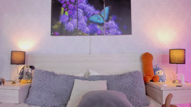 SamanthaaWoods's Streamate show and profile