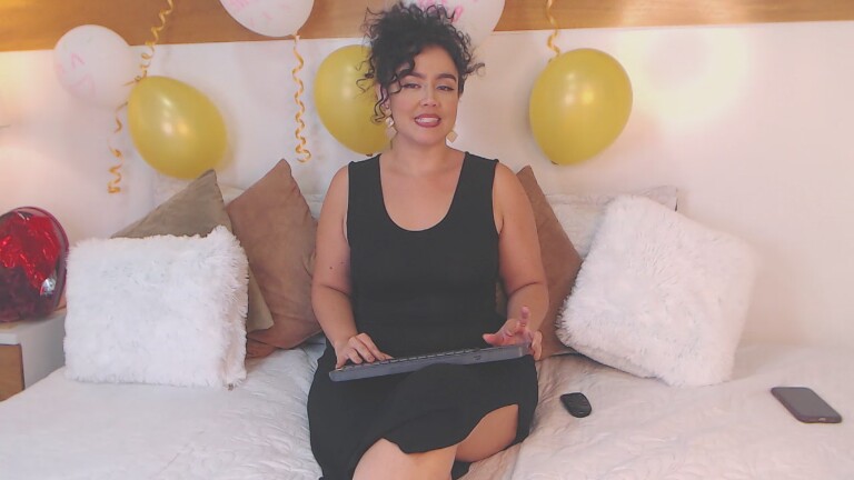 SeleneRisso's Streamate show and profile