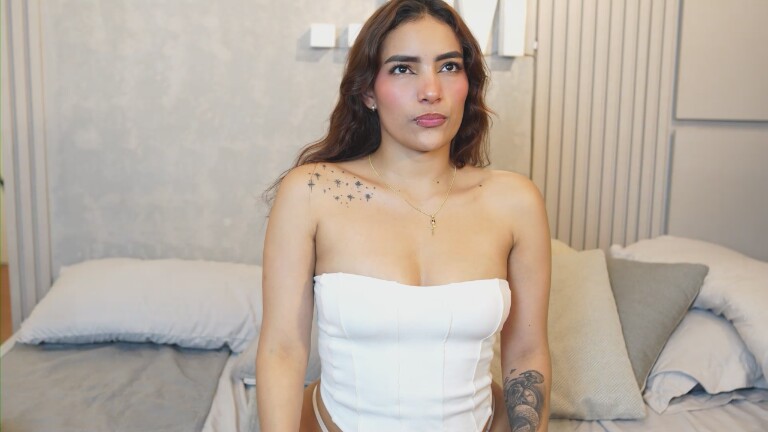 ElhaLust's Streamate show and profile