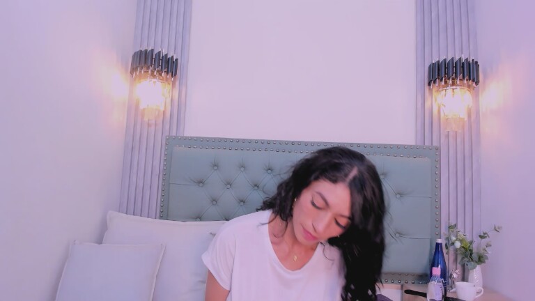 MiaVixen_n's Streamate show and profile