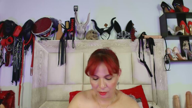 MoiraDevil's Streamate show and profile