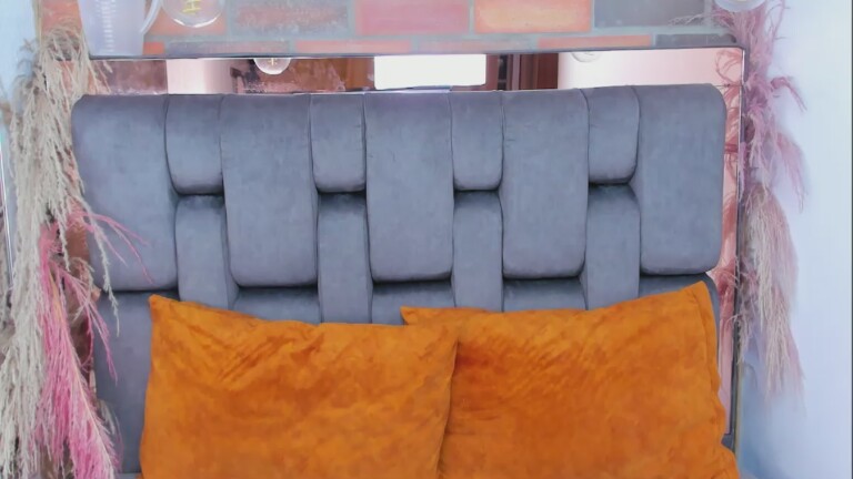 GABYHANK's Streamate show and profile