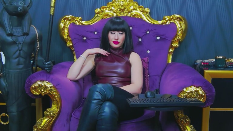 LaraMaeve's Streamate show and profile