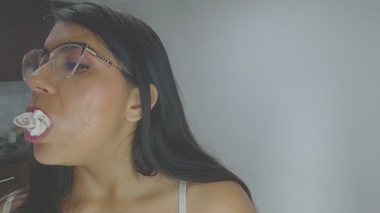 LunaDumont's Streamate show and profile