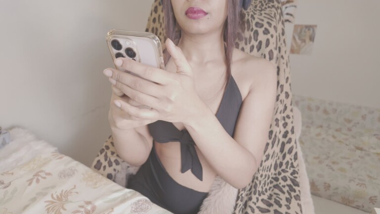 NaughtyNoori's Streamate show and profile