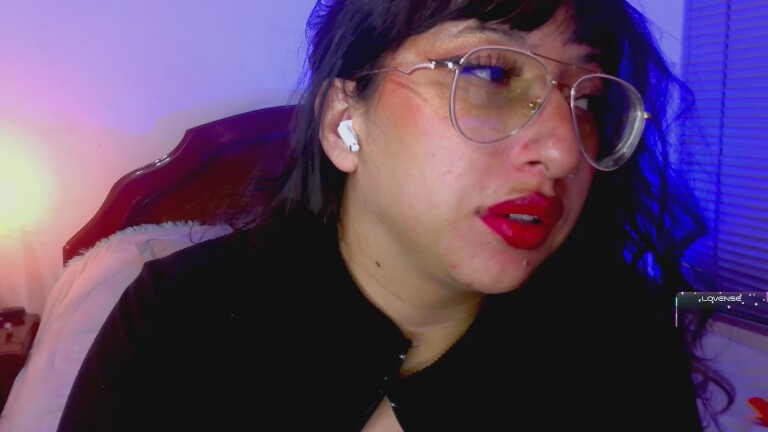 piaf_cute's Streamate show and profile