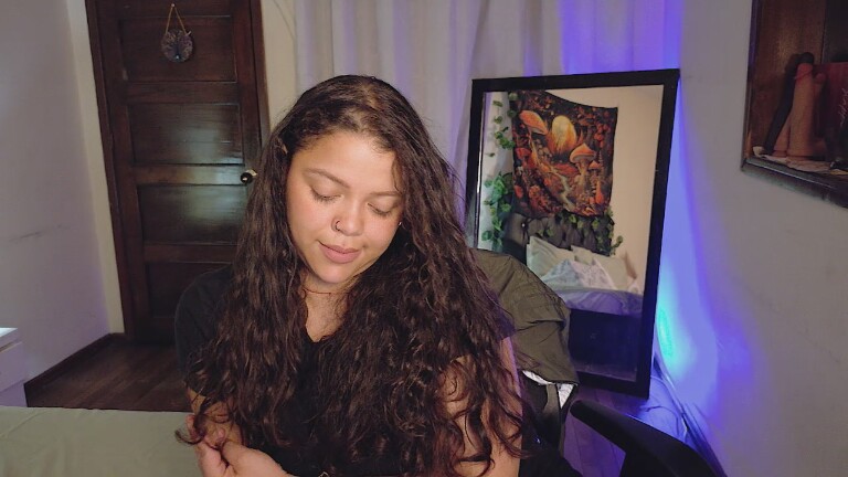 Helenna59's Streamate show and profile