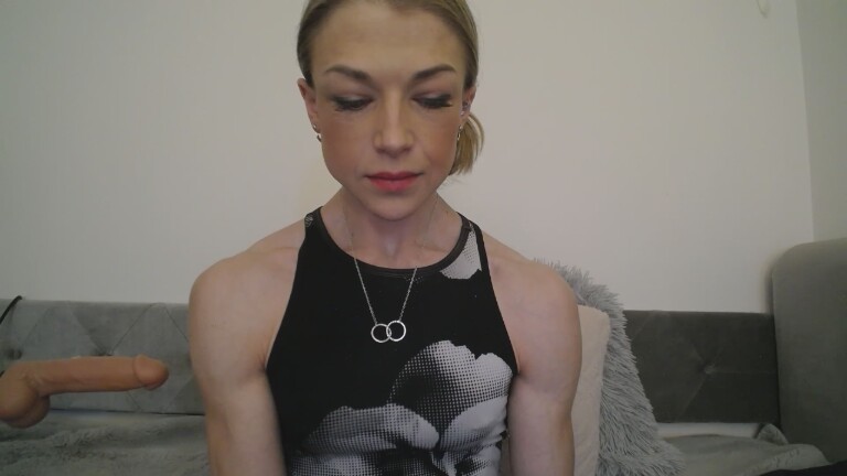 British_EmJess's Streamate show and profile