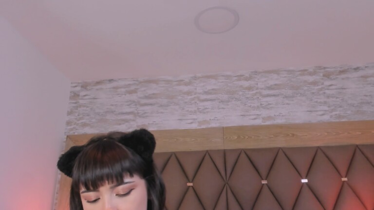 EmilyBroks's Streamate show and profile