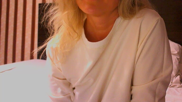 xShineLanax's Streamate show and profile