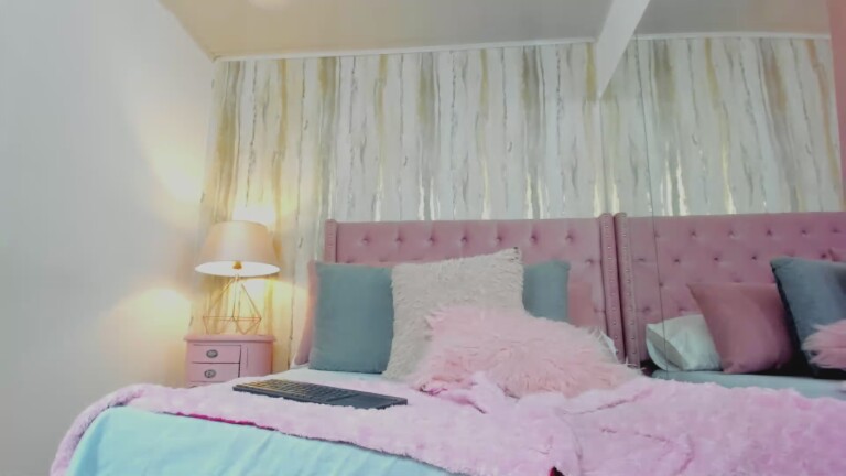 SarahhEvans's Streamate show and profile