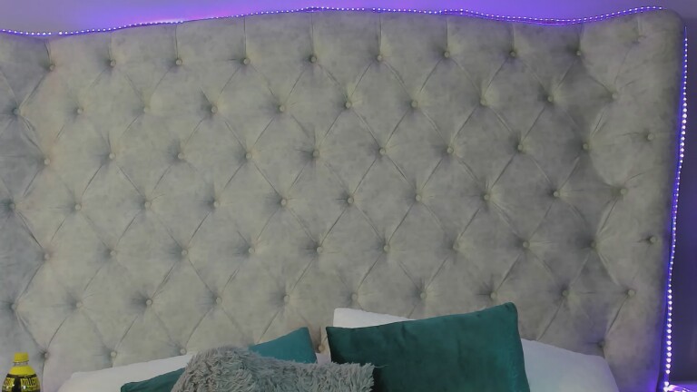 dafne_bss's Streamate show and profile