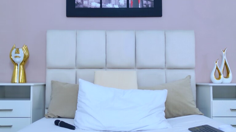 TamaraFoxy's Streamate show and profile