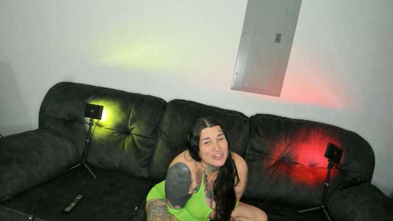 NylonDolly's Streamate show and profile