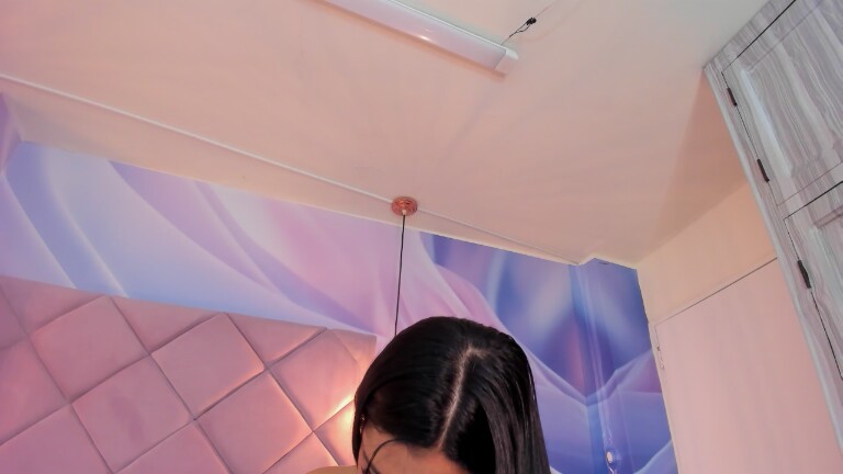 ViolletaRosse's Streamate show and profile