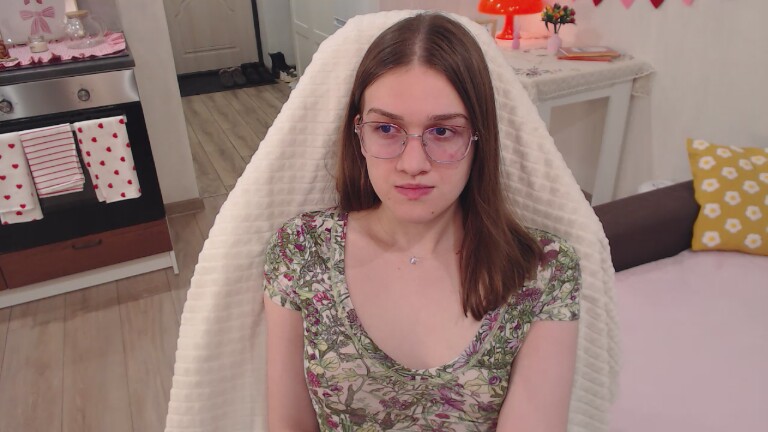 AlinaBabyGirl's Streamate show and profile