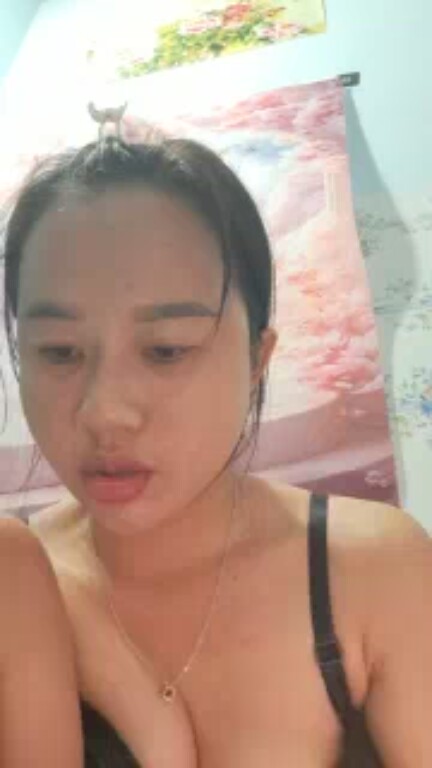 EmilyShow_96's Streamate show and profile