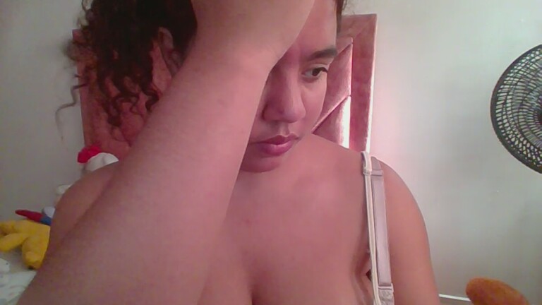 Lauradani's Streamate show and profile