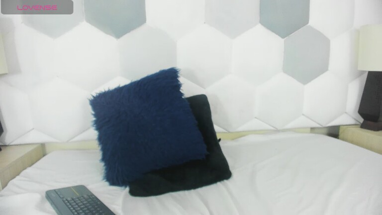 CloeCastillo's Streamate show and profile