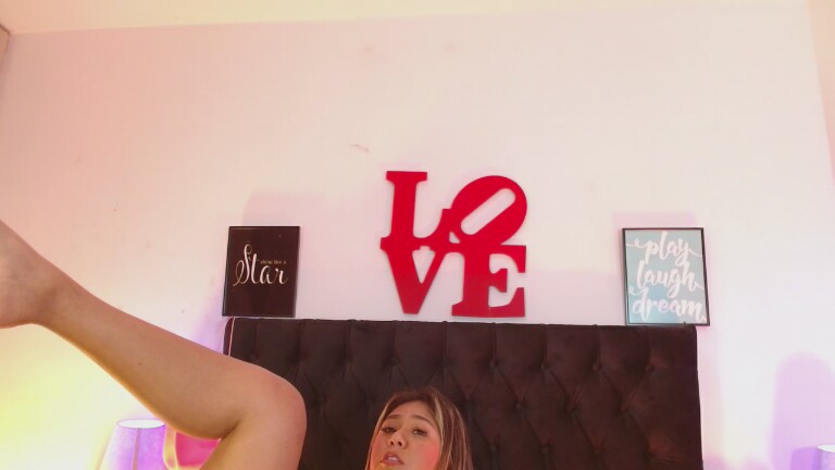 ChristinWeet's Streamate show and profile