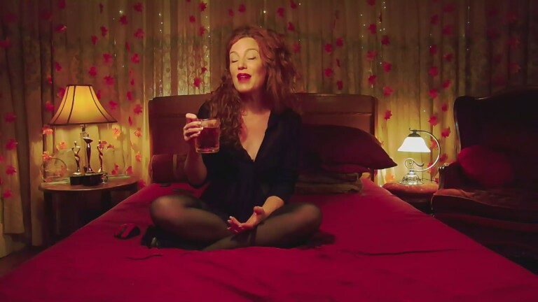 LittleRedBunny's Streamate show and profile