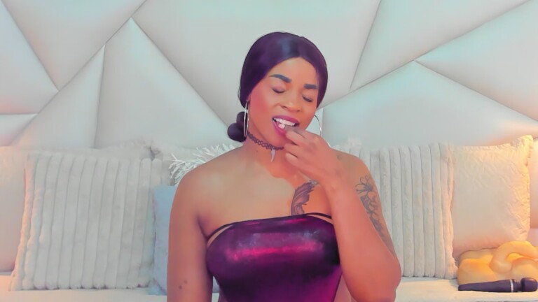 TyraaLambert's Streamate show and profile