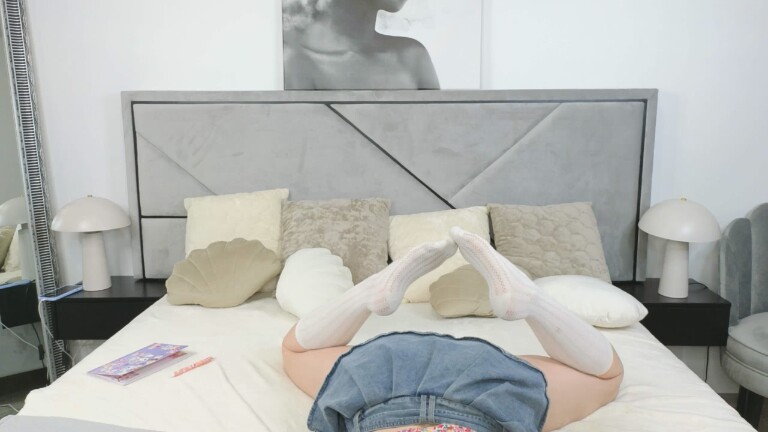 DemiLinda's Streamate show and profile