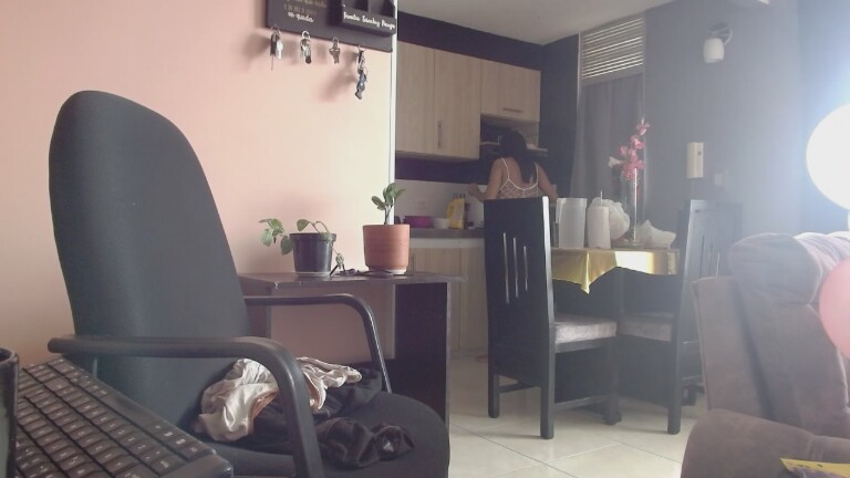 Karenssex92's Streamate show and profile