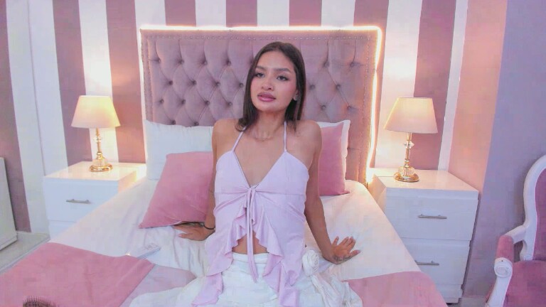 AuraClark's Streamate show and profile