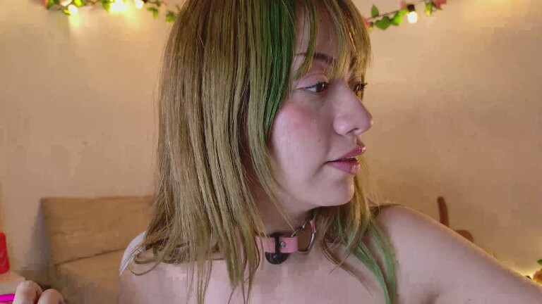 JulieDiamondGB's Streamate show and profile